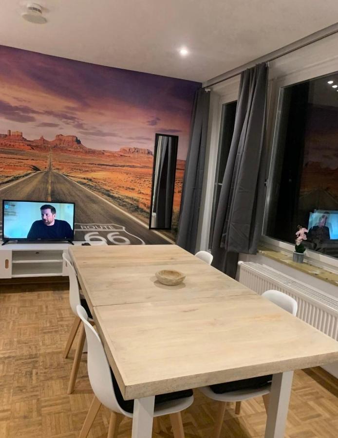 Mainpark Apartment 4 Schlafzimmer Bis Zu 10 Personen Direkt Ueber Aschaffapartment Bei Aschaffenburg Mainaschaff Luaran gambar