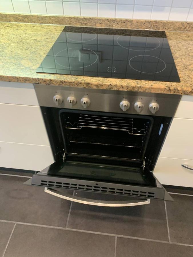 Mainpark Apartment 4 Schlafzimmer Bis Zu 10 Personen Direkt Ueber Aschaffapartment Bei Aschaffenburg Mainaschaff Luaran gambar