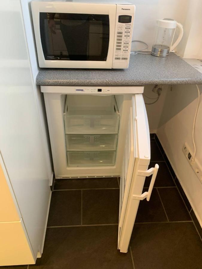 Mainpark Apartment 4 Schlafzimmer Bis Zu 10 Personen Direkt Ueber Aschaffapartment Bei Aschaffenburg Mainaschaff Luaran gambar