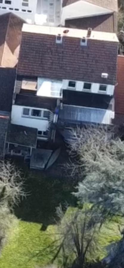 Mainpark Apartment 4 Schlafzimmer Bis Zu 10 Personen Direkt Ueber Aschaffapartment Bei Aschaffenburg Mainaschaff Luaran gambar